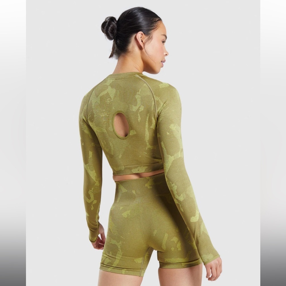 Gymshark Adapt Camo Green Seamless Ruched Long Sleeve Gym Activewear Crop Top S - Picture 4 of 6